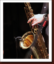 BIG APPLE SAX GON